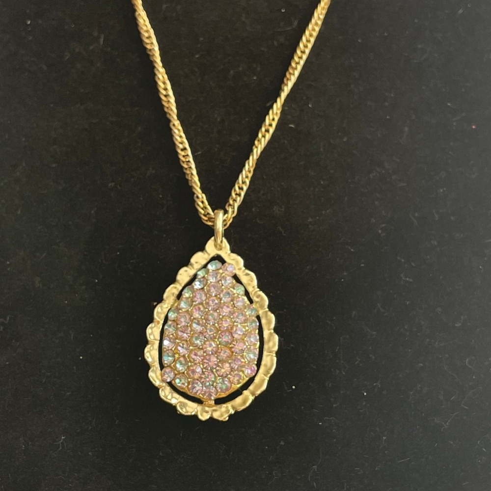Vintage Gold Tone Aurora Borealis Rhinestone Teardrop Pendant‎ Necklace 26 Inch